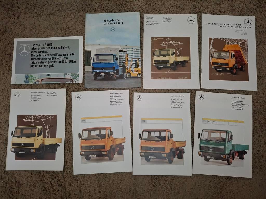 Uitgebreid lot autofolders Mercedes vrachtwagens, Boeken, Verzenden, Zo goed als nieuw, Mercedes