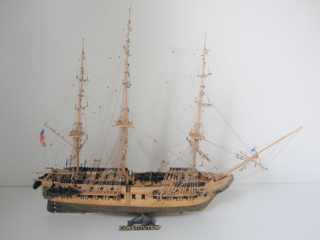 Houten modelschip USS Constitution, Ophalen