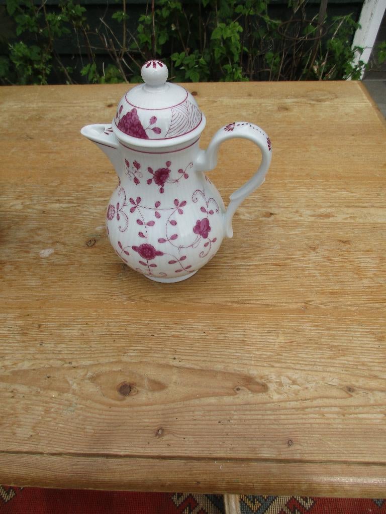 China Purper - August Warnecke, Nieuw, Ophalen of Verzenden, Overige stijlen, Kop(pen) en/of Schotel(s)