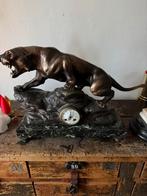 Grote antieke gesigneerde klok met een panter / tijger 65cm, Ophalen of Verzenden