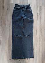 Zwarte Stradivarius jeans maat 34/S, Zwart, Ophalen of Verzenden, Zo goed als nieuw, W27 (confectie 34) of kleiner