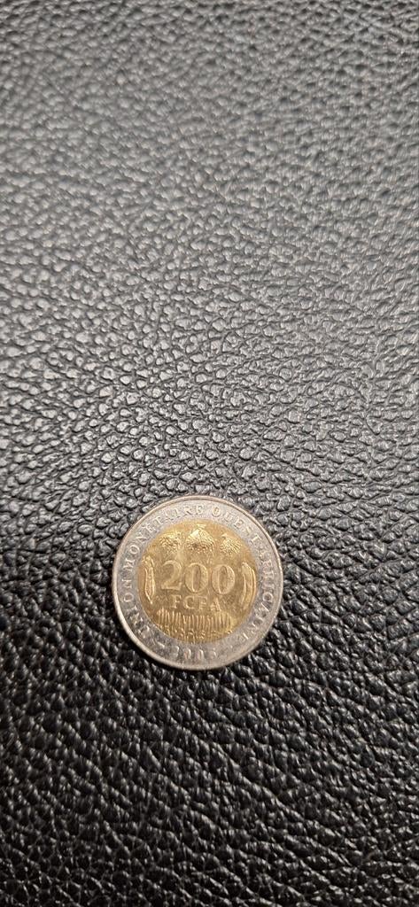 2#    West-Afrikaanse Staten 200 francs 2005, Ophalen of Verzenden, Overige landen