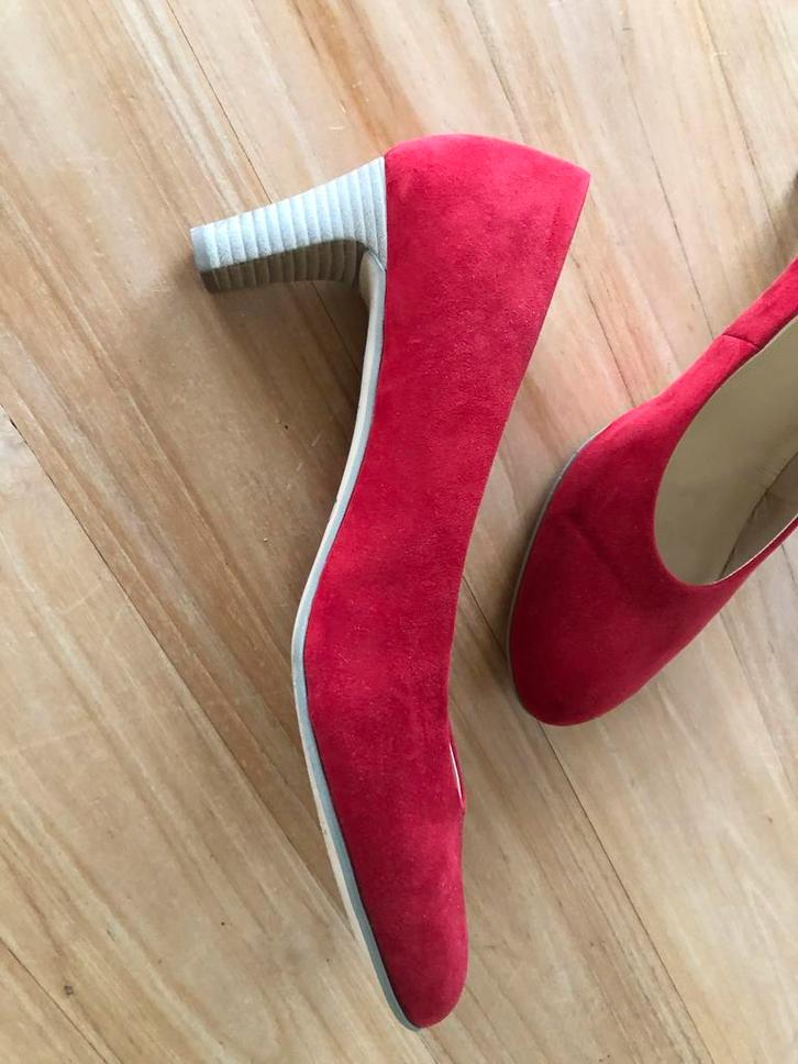 Nieuwe rode GABOR dames pumps maat 45, Kleding | Dames, Schoenen, Nieuw, Pumps, Rood, Ophalen of Verzenden