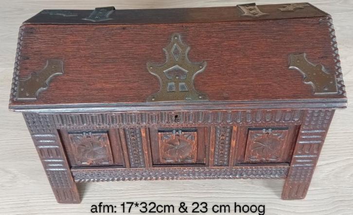 Miniatuur eikenhouten dekenkist, begin 19e eeuw, Huis en Inrichting, Woonaccessoires | Kisten, Ophalen of Verzenden