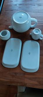 Arzberg theepot,  melkkannetje en 2 onderzetters, Huis en Inrichting, Keuken | Servies, Ophalen of Verzenden, Zo goed als nieuw