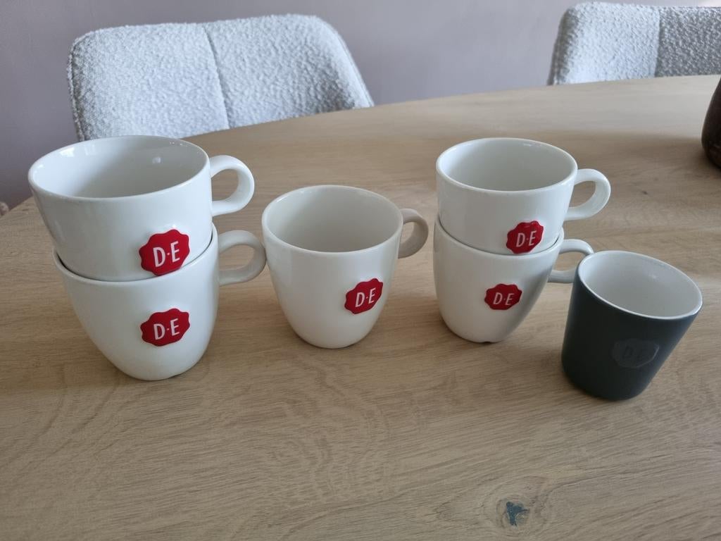 Douwe Egberts Koffiemokken, Gebruikt, Keramiek, Ophalen of Verzenden, Effen