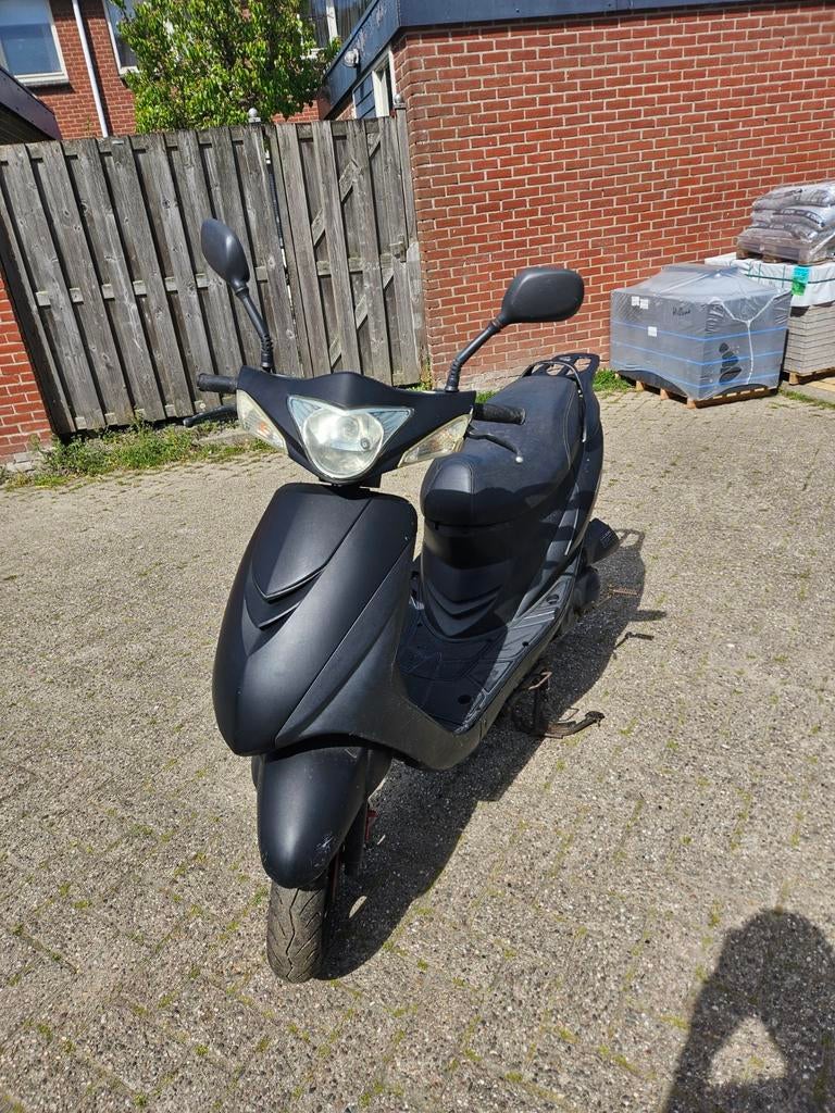 RIYA Scooter met Geel Kenteken - Gebruikssporen, Ophalen, Gebruikt, Benzine, Overige merken