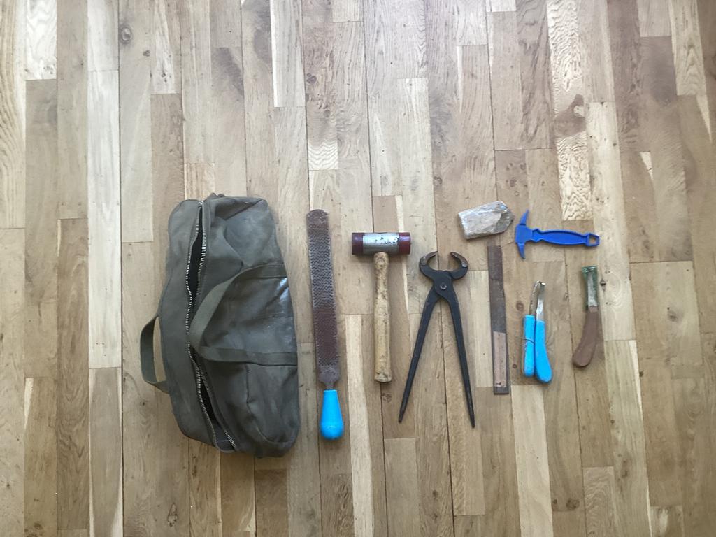 Te koop hoefsmid gereedschaps set, Dieren en Toebehoren, Ophalen of Verzenden, Gebruikt