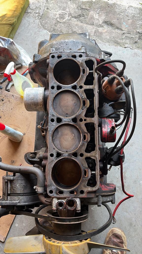 Volvo B20 onderblok met onderdruk, optioneel met kop, Ophalen, Gebruikt, Volvo