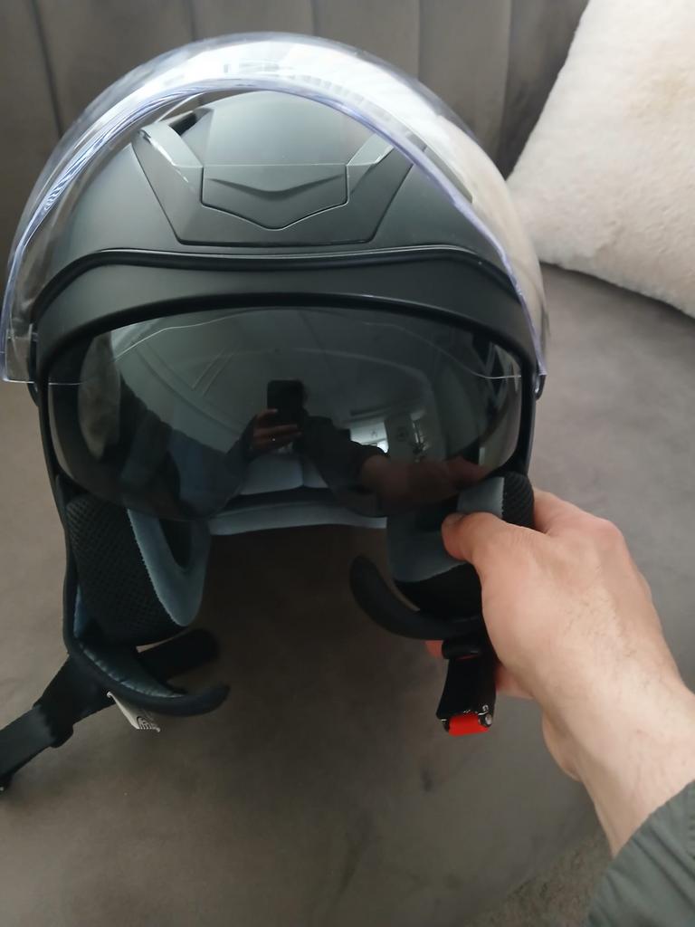 Zwarte scooterhelm met vizier - Maat XS, Ophalen of Verzenden, Gebruikt, Extra small of kleiner