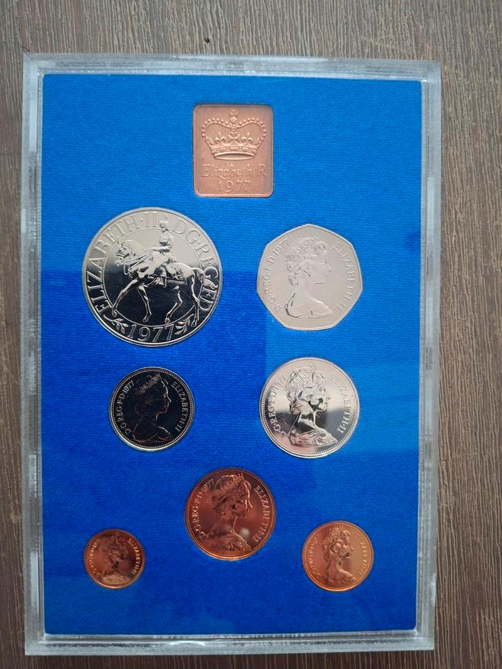 Royal Mint Engeland Medaille Slag Jaarset 1977, Postzegels en Munten, Munten | Europa | Niet-Euromunten, Setje, Overige landen