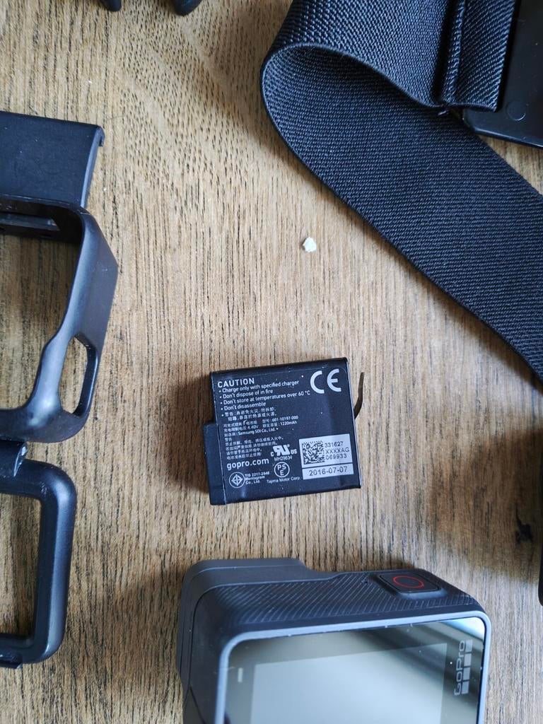 GoPro Hero 6 met veel accessoires, Verzenden