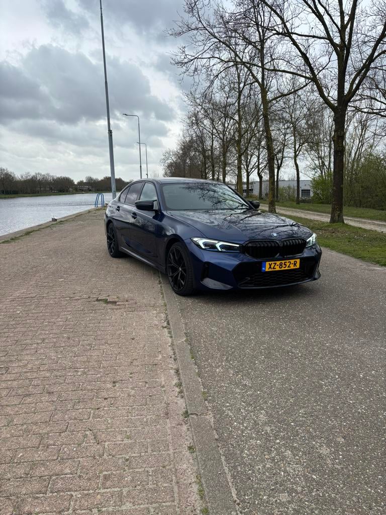 BMW 3-Serie | M sport | 310pk | Laser | LCI | M pakket, 1998 cc, Zwart, Blauw, Origineel Nederlands