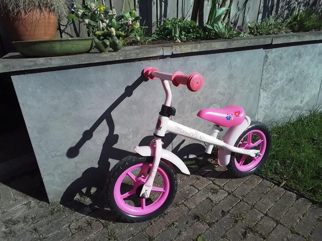 Leuk loopfietsje, Kinderen en Baby's, Speelgoed | Buiten | Voertuigen en Loopfietsen, Ophalen, Zo goed als nieuw, Loopfiets