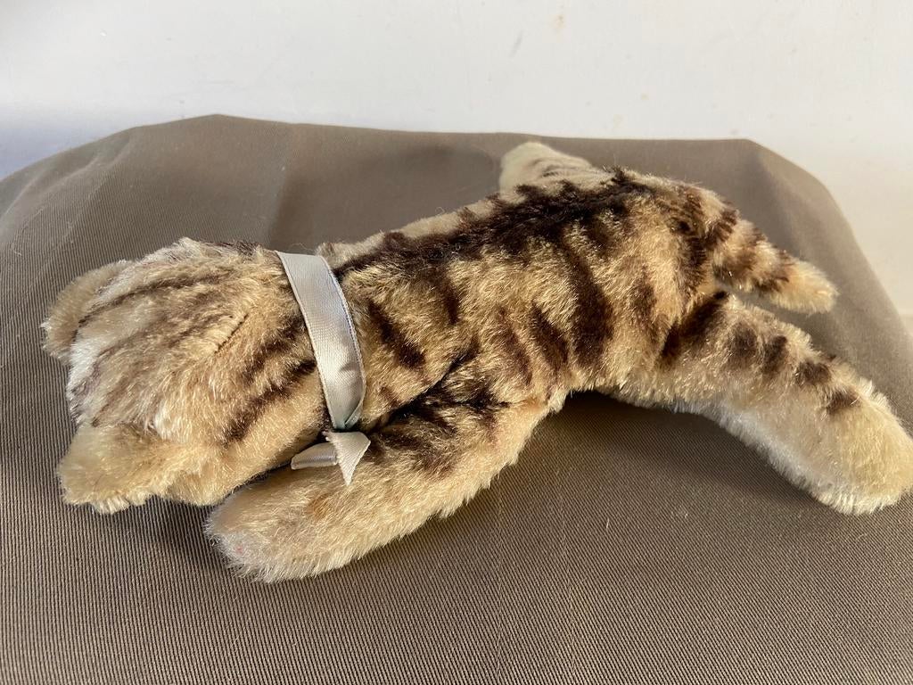 Steiff floppy slapende kat, 18cm, Ophalen of Verzenden, Zo goed als nieuw