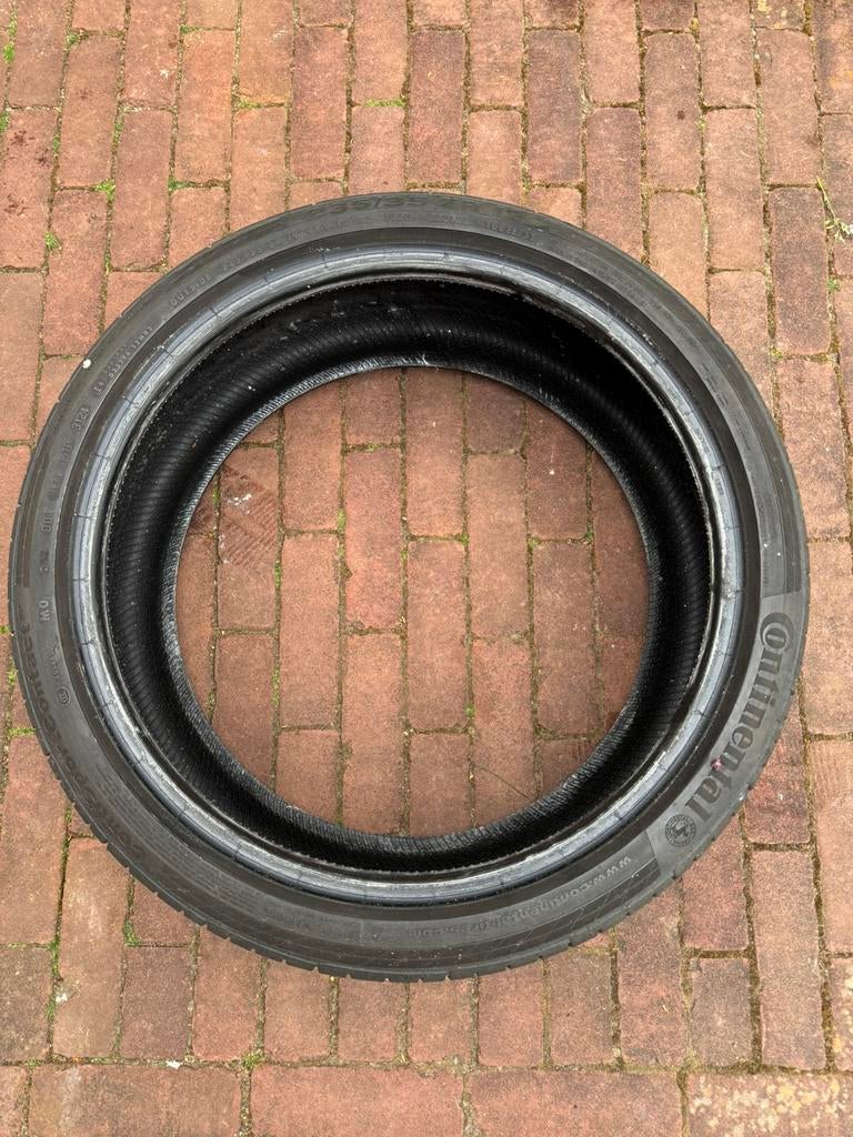 2x continental 235/35/19, Ophalen of Verzenden