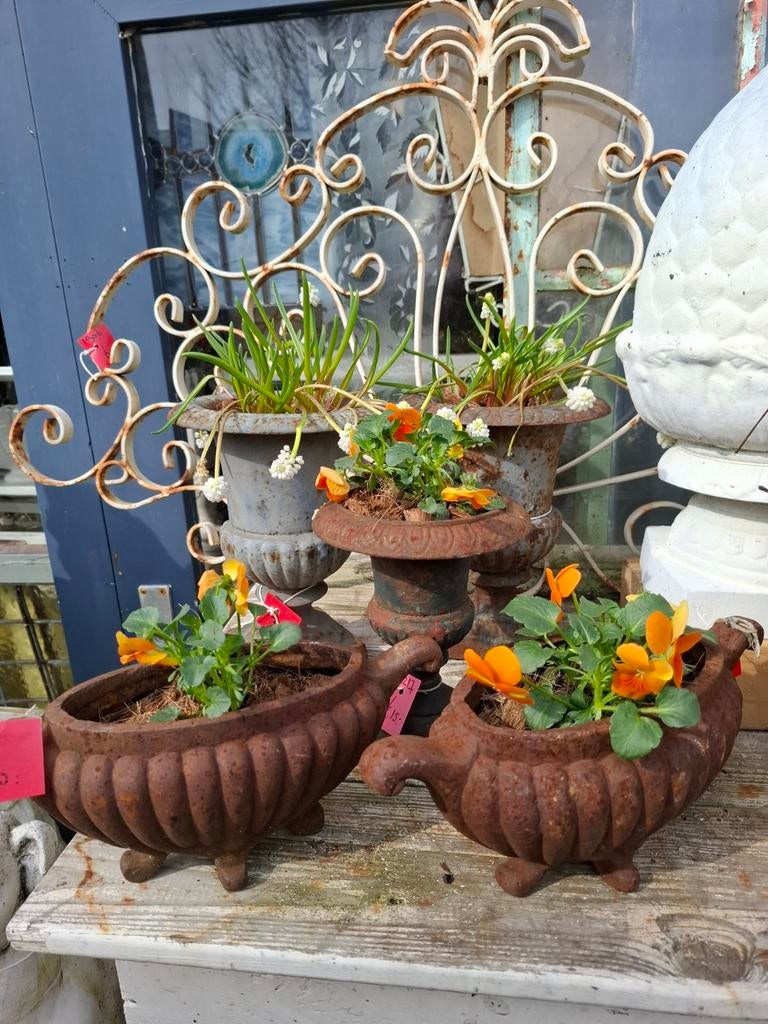 Gietijzeren bloempotten, Tuin en Terras, Ophalen, Rond, Metaal, Minder dan 40 cm