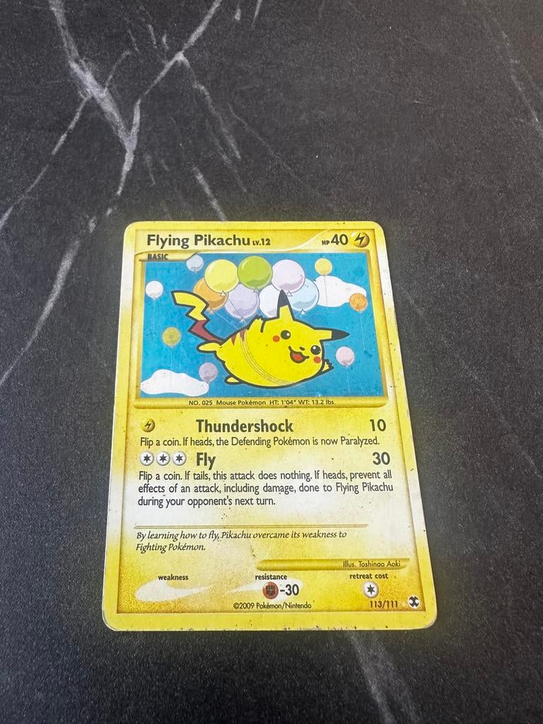 Flying Pikachu [Holo] #113/111, Ophalen of Verzenden, Gebruikt, Losse kaart