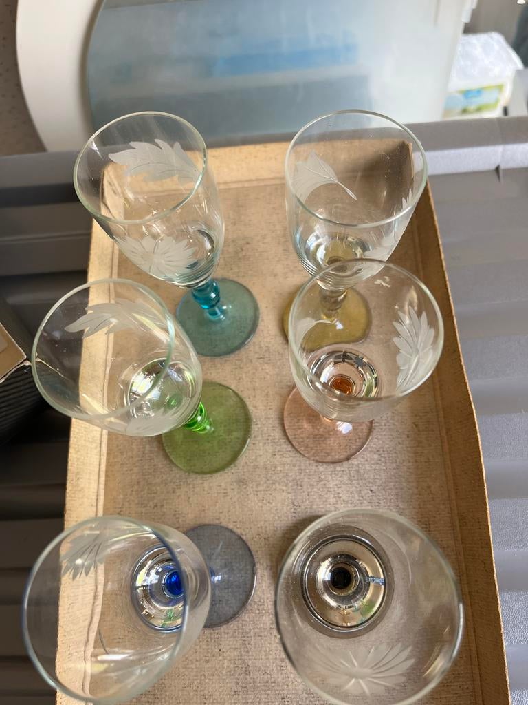 6 stuks vintage sherry / portglazen in art nouveau stijl, Antiek en Kunst, Antiek | Glas en Kristal, Ophalen of Verzenden