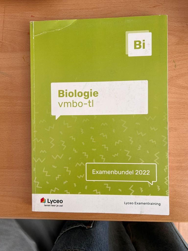 Examenbundel Biologie vmbo-tl 2022, Ophalen of Verzenden, Gelezen, VMBO, Biologie