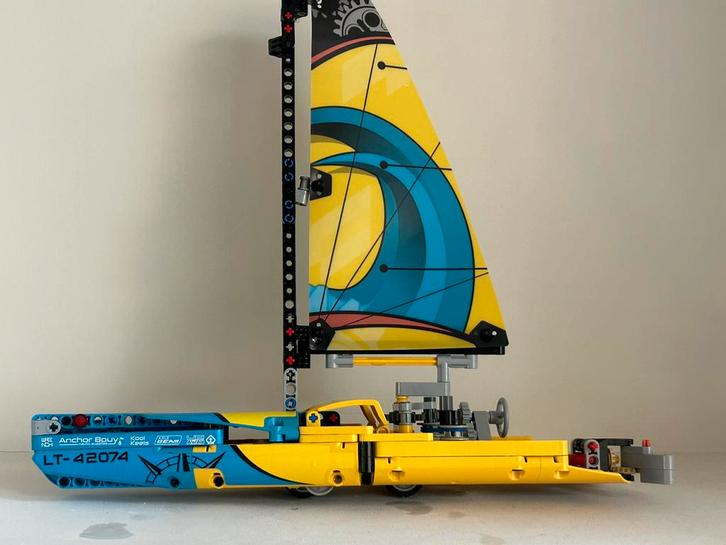 LEGO Technic 42074 Race Yacht zeilboot – met boekjes, Kinderen en Baby's, Speelgoed | Duplo en Lego, Gebruikt, Lego, Complete set