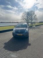 Toyota Yaris 1.0 12V Vvt-i 3DR 2009 Grijs 177.xxx km, Auto's, Toyota, Voorwielaandrijving, 40 €/maand, 965 kg, Handgeschakeld