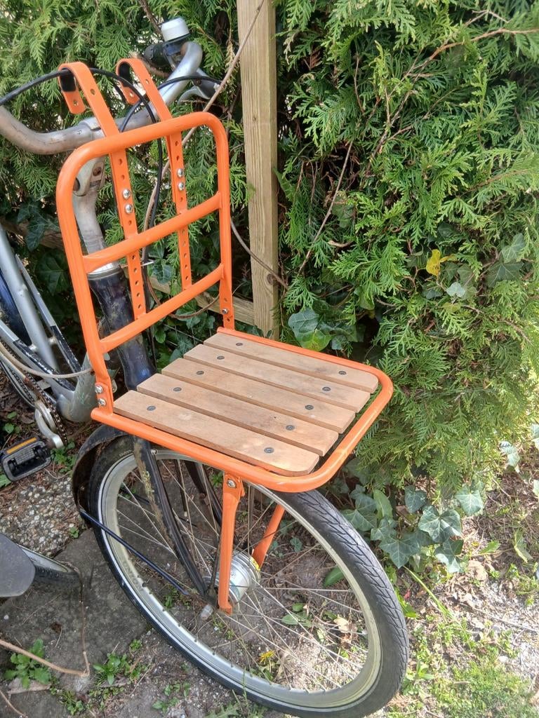 Oranje fiets voordrager met houten planken, Ophalen of Verzenden