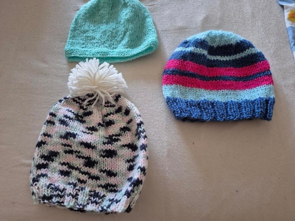 Kleuter/ peuter mutsen,handgebreid 3 stuks NIEUW, Kinderen en Baby's, Babykleding | Mutsen, Sjaals en Wanten, Ophalen of Verzenden