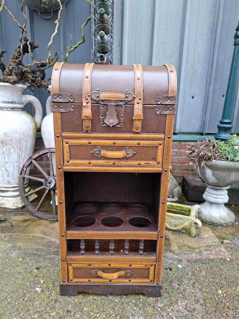 Fraai met leder bekleed wijnrek, met bovenklep afm: 50x25cm, Ophalen of Verzenden, Hout, Minder dan 50 cm