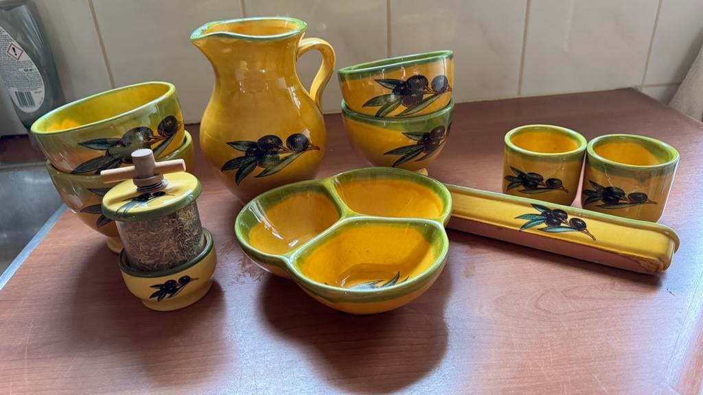 Provencaals serviesgoed, leuk voor de borrelplank!, Huis en Inrichting, Ophalen, Overige materialen, Overige typen, Zo goed als nieuw