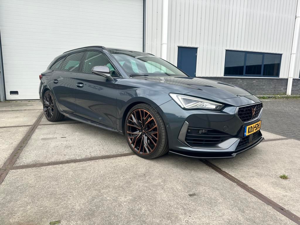 Cupra Leon ST 310PK 4Drive Pano Vol Opties Dealer onderhoud, Auto's, Cupra, Automaat, Parkeerassistent, 4 cilinders, 1984 cc