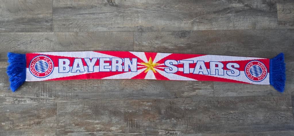 Sjaal Bayern Munchen, Ophalen of Verzenden, Zo goed als nieuw, Buitenlandse clubs, Vaantje of Sjaal