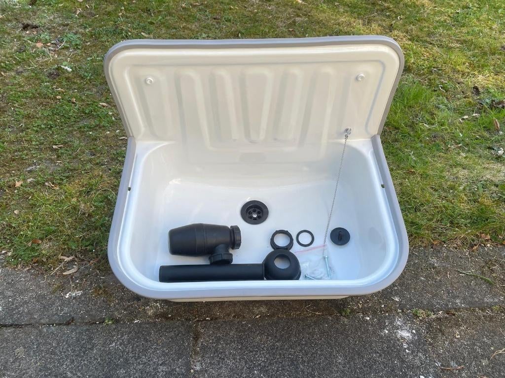 Uitstortgootsteen, Ophalen, Zo goed als nieuw, Wastafel