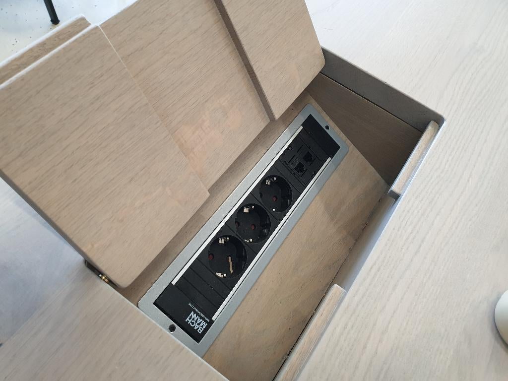Vergadertafel 280*100*75cm Incl. verlichting, Ophalen, Glas, 100 tot 150 cm, 200 cm of meer