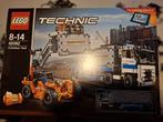 LEGO Technic 42062 Container Yard, Ophalen of Verzenden, Zo goed als nieuw, Complete set, Lego
