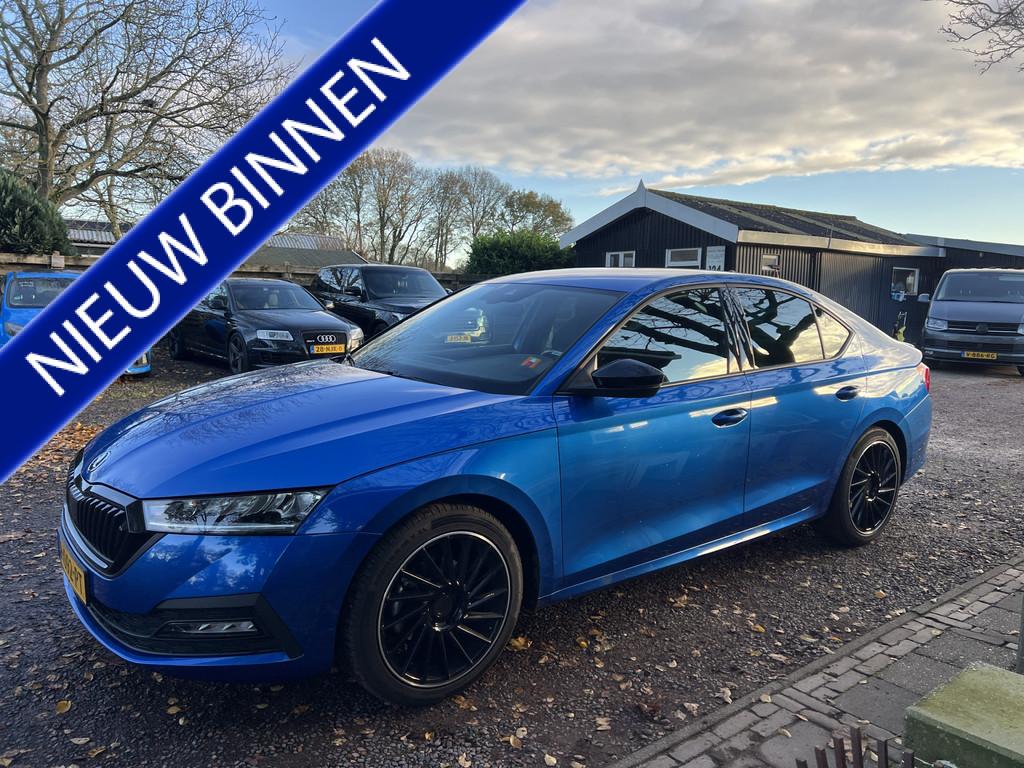 Skoda Octavia 1.5 e-TSI Sport Bus/Automaat (bj 2022), Stof, 4 cilinders, Blauw, Origineel Nederlands