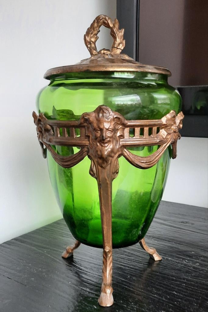 Antieke Jardinière ca. 1900 met Bacchus masker en groen glas, Antiek en Kunst, Antiek | Glas en Kristal, Ophalen of Verzenden