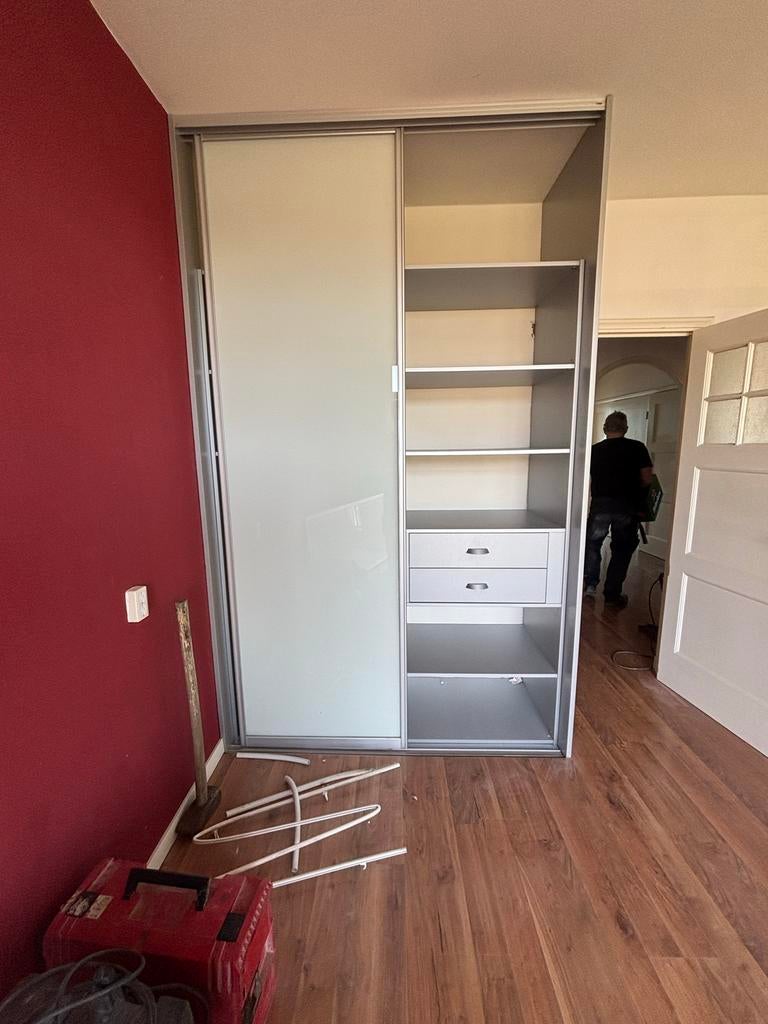 Kledingkast met schuifdeuren, planken en lades, Huis en Inrichting, Kasten | Kledingkasten, Ophalen, Gebruikt, 200 cm of meer