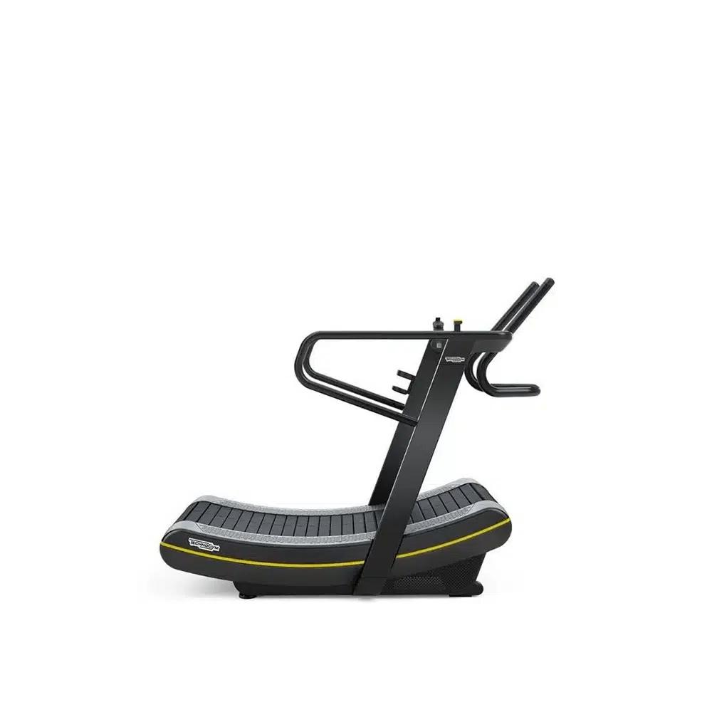 Technogym – Skillmill – Curved Treadmill