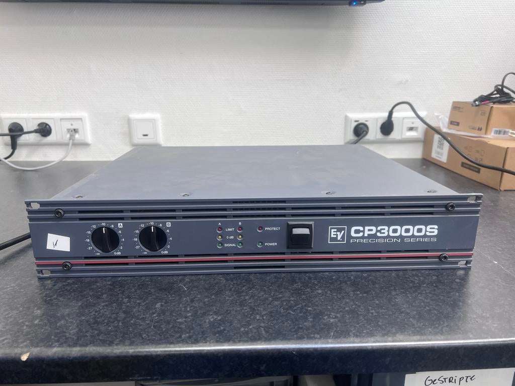 Electro-Voice CP3000S Versterker - Krachtige PA Eindversterk, Ophalen, Gebruikt, Audio