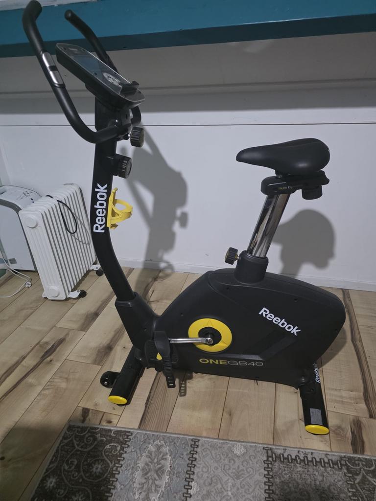 Reebok ONE GB40 Hometrainer - Zo goed als nieuw, Ophalen, Zo goed als nieuw, Metaal, Benen