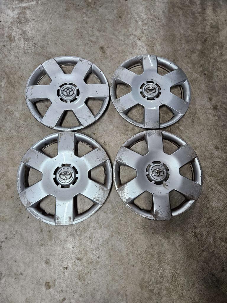 WIELDOPPEN TYOTA AYGO 14 INCH, Auto diversen, Wieldoppen, Niet ingevuld, Gebruikt, Niet ingevuld, Ophalen of Verzenden