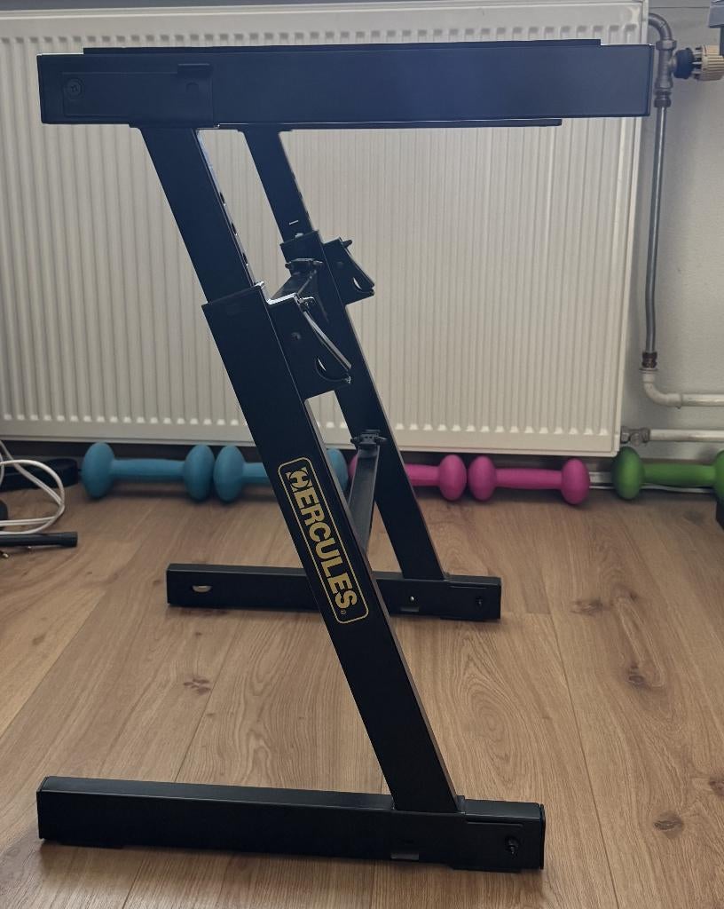 Hercules KS400B Keyboard standaard, Muziek en Instrumenten, Standaards, Ophalen, Zo goed als nieuw, Instrumentstandaard, Keyboard of Synthesizer