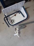 Uitstortgootsteen, Ophalen, Toilet