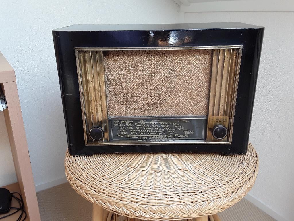 Oude  Erres  Radio ., Ophalen