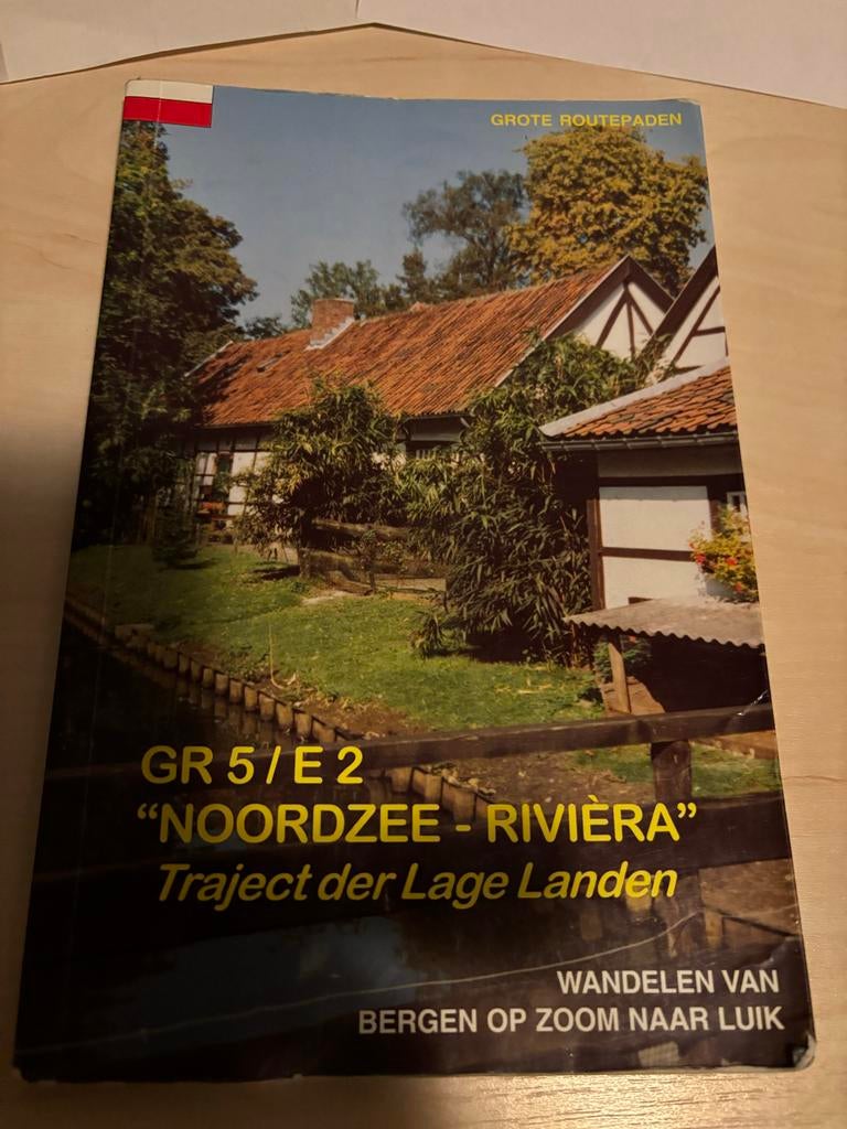 GR 5/E2 Noordzee-Rivièra Traject der Lage Landen, Fiets- of Wandelgids, Ophalen of Verzenden, Benelux, Gelezen