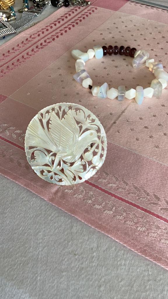 Broches, Verzenden, Zo goed als nieuw
