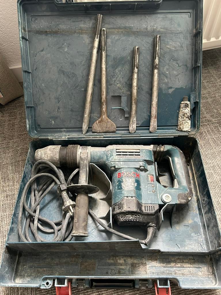 Sloophamer Bosch GSH 5 E, inclusief beitels, Doe-het-zelf en Verbouw, Ophalen, Boor- en/of Breekhamer, Variabele snelheid, Gebruikt