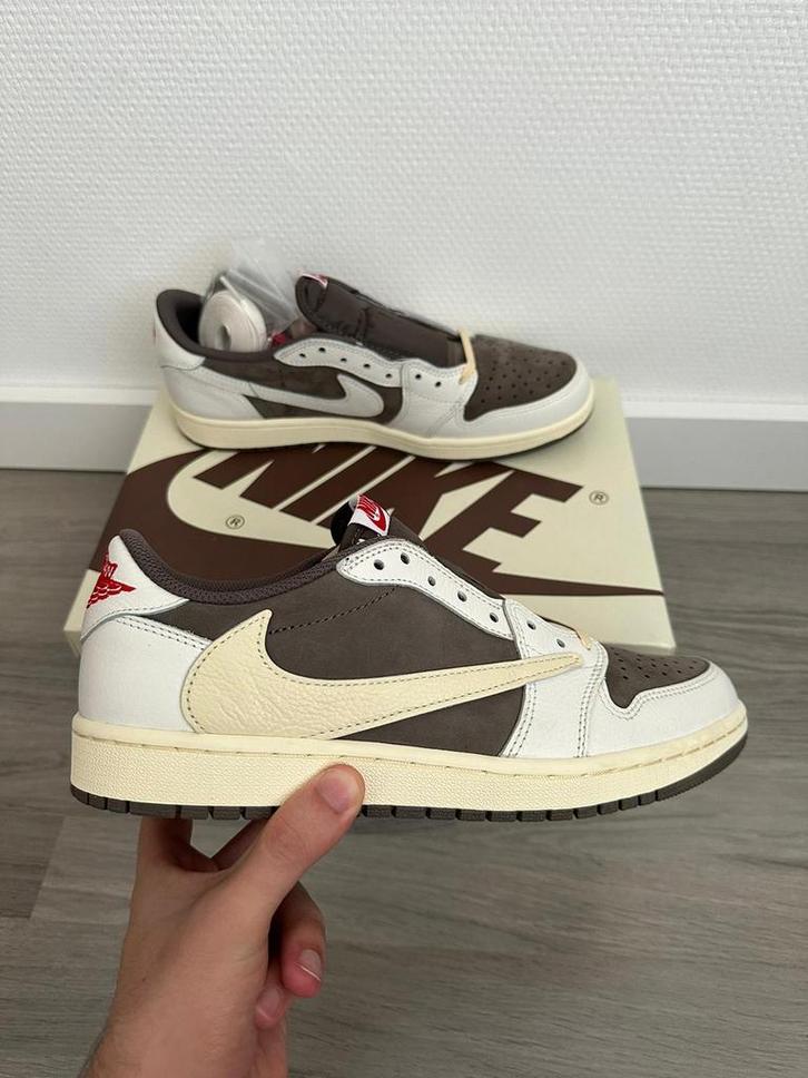 Nike air jordan 1 low travis scott reverse mocga, Kleding | Heren, Schoenen, Zo goed als nieuw, Overige kleuren, Ophalen of Verzenden