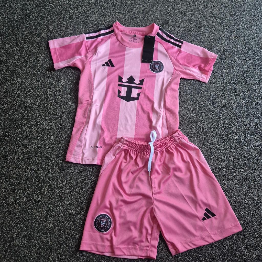 Voetbalpakje kind, Maat S, Ophalen of Verzenden, Nieuw